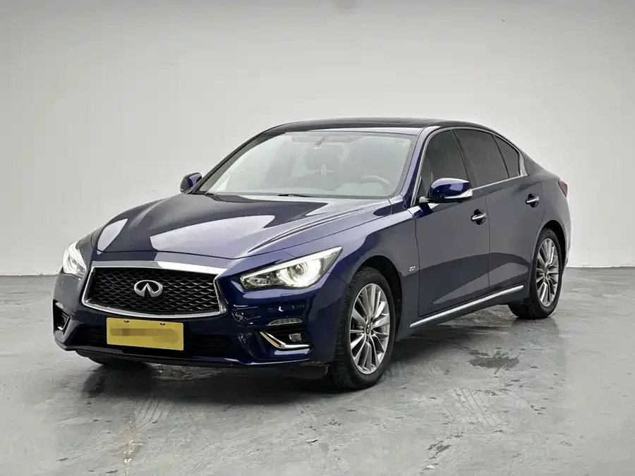 Infiniti Q50L