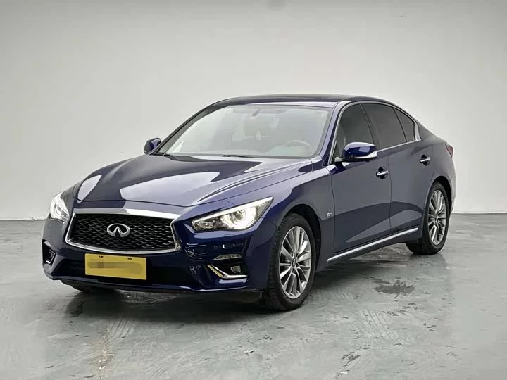 Infiniti Q50L