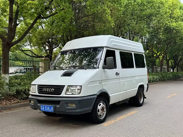 Iveco proud