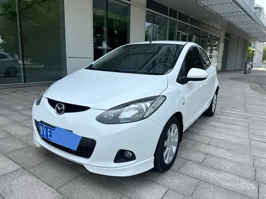 Mazda 2