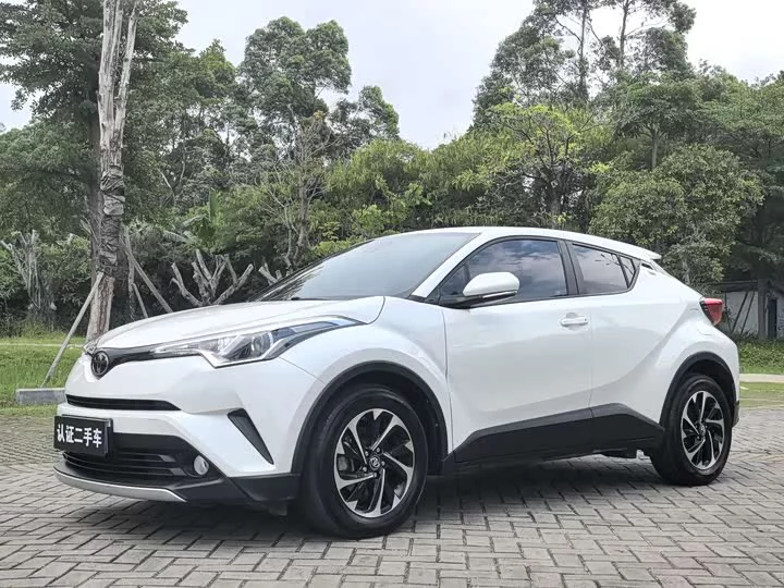 Toyota Yize IZOA