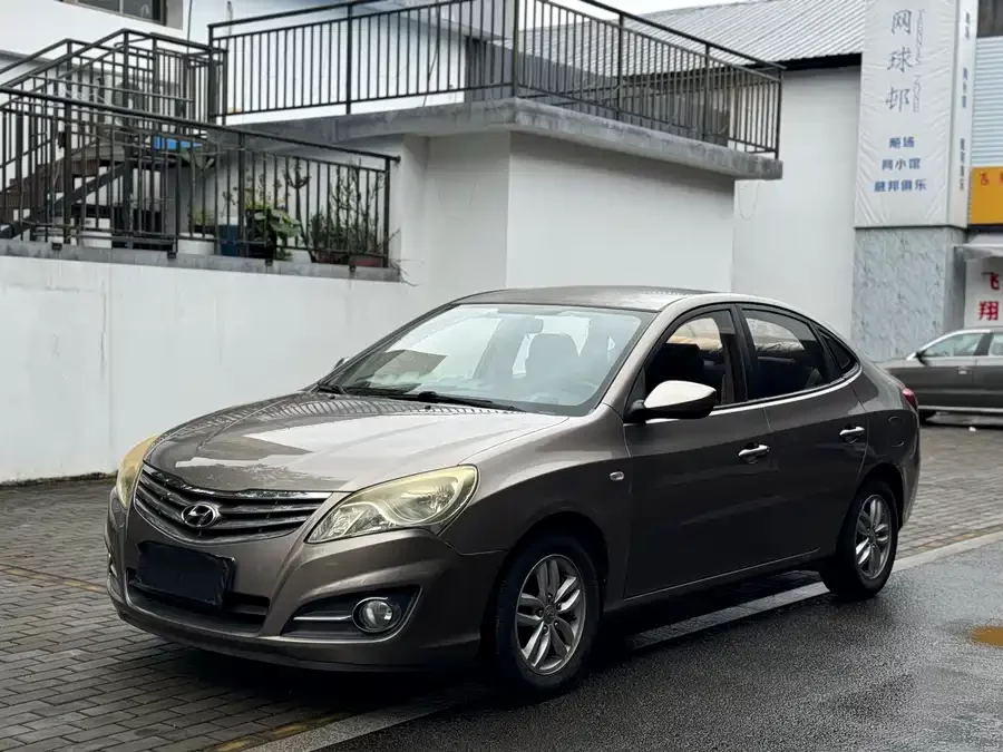 Hyundai Elantra / Celesta