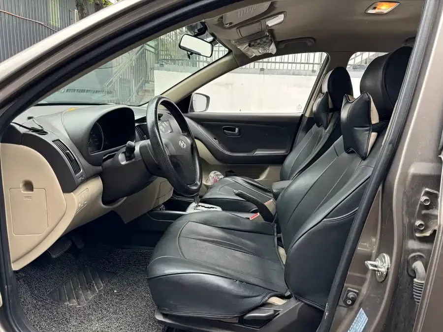 Hyundai Elantra / Celesta