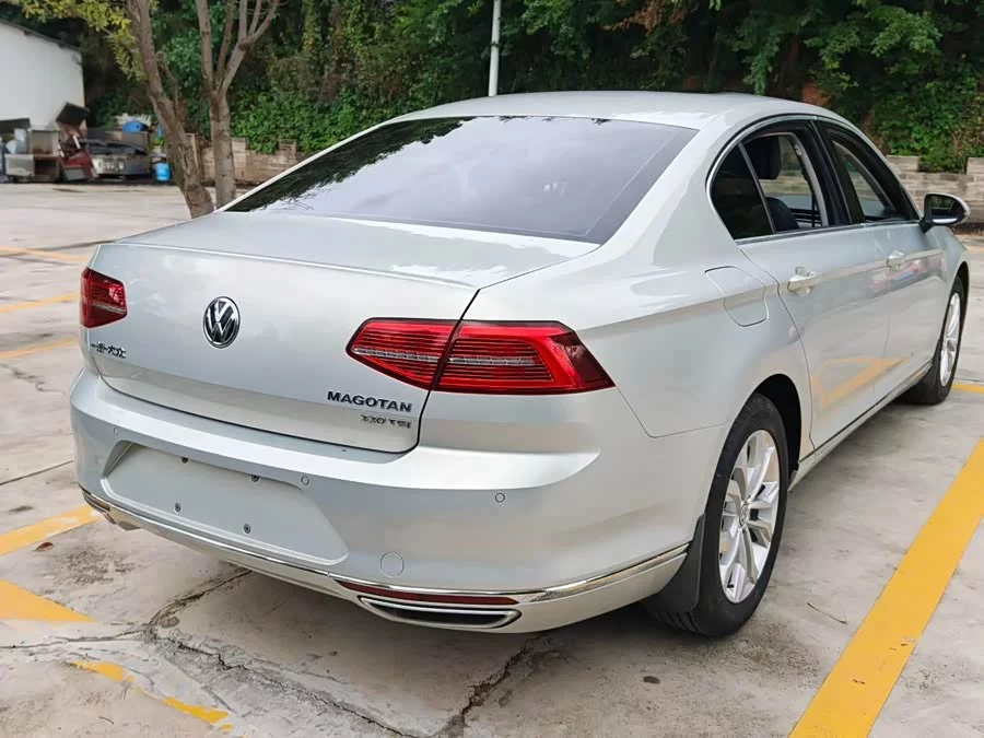 Volkswagen Magotan