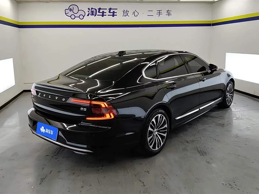 Volvo S90