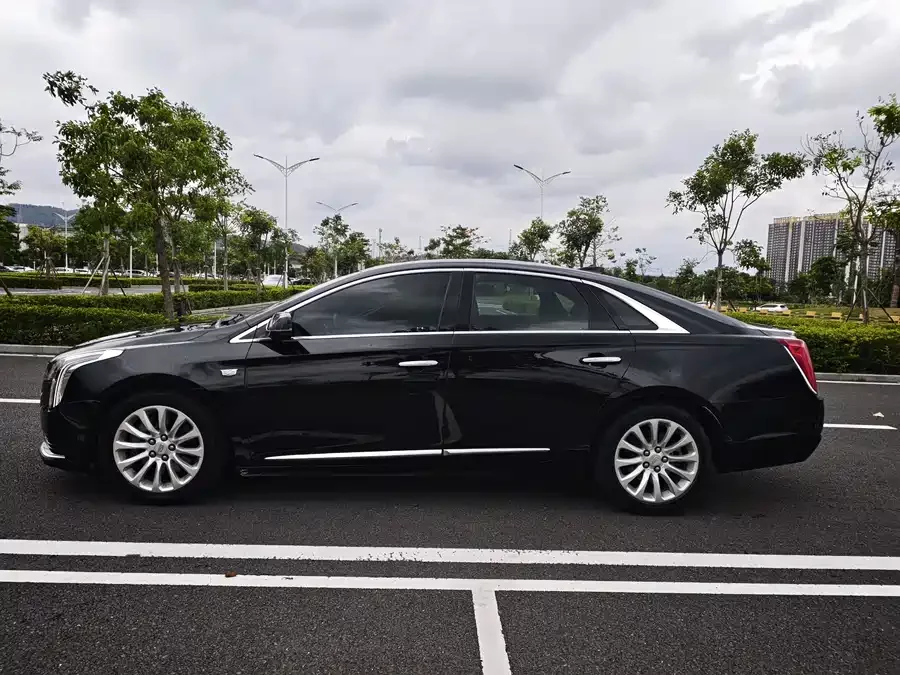 Cadillac XTS