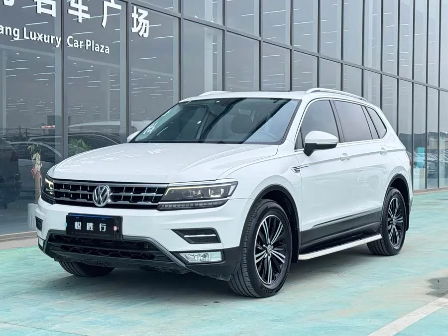 Volkswagen Tiguan L