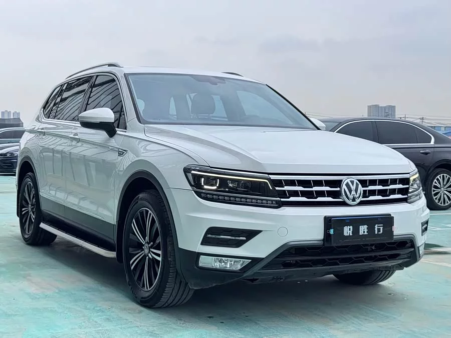 Volkswagen Tiguan L