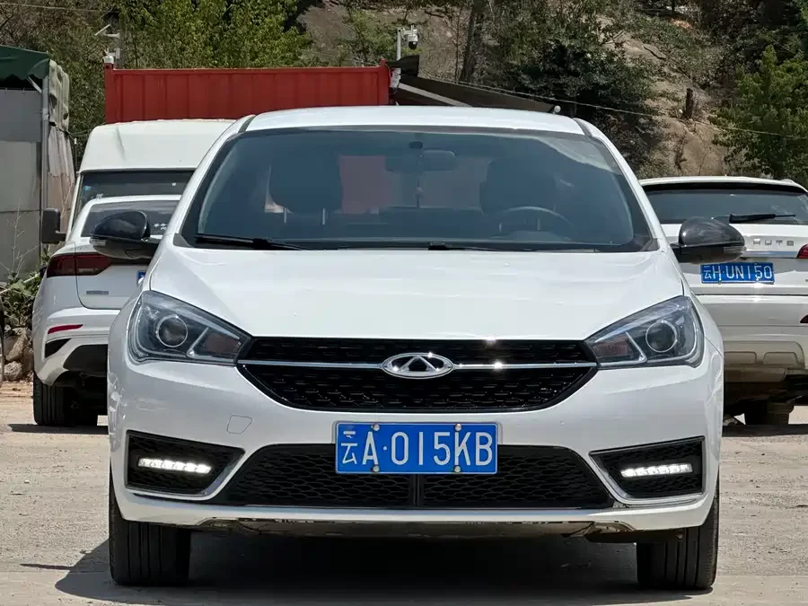 Chery Arrizo 5