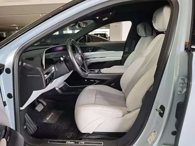 Cadillac IQ Ruige