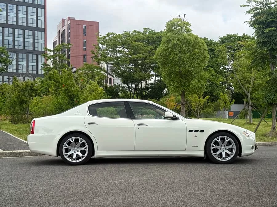 Maserati President