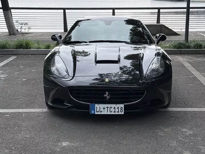 ferrari California T
