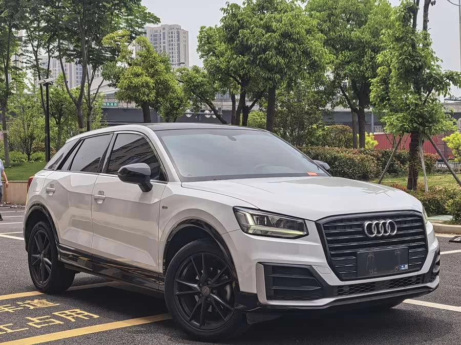 Audi Q2L