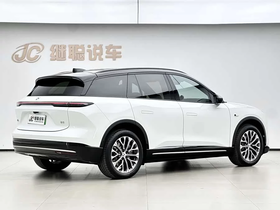 NIO ES6