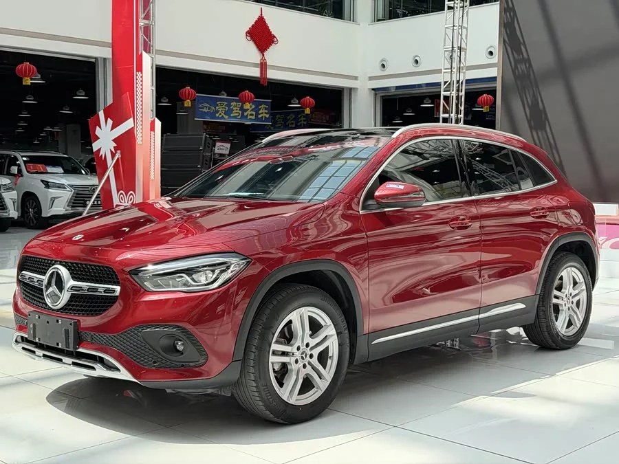 Mercedes Benz GLA