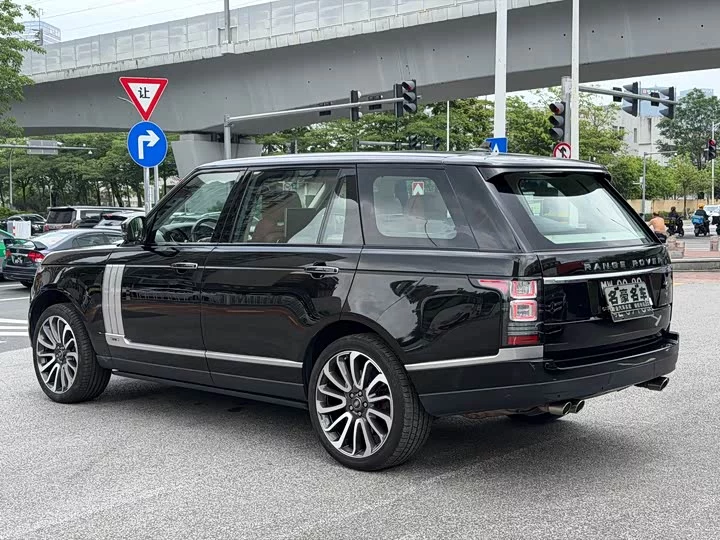 Land Rover range rover