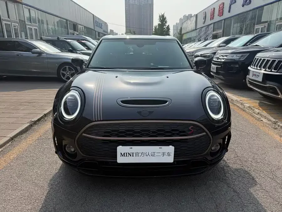 MINI CLUBMAN