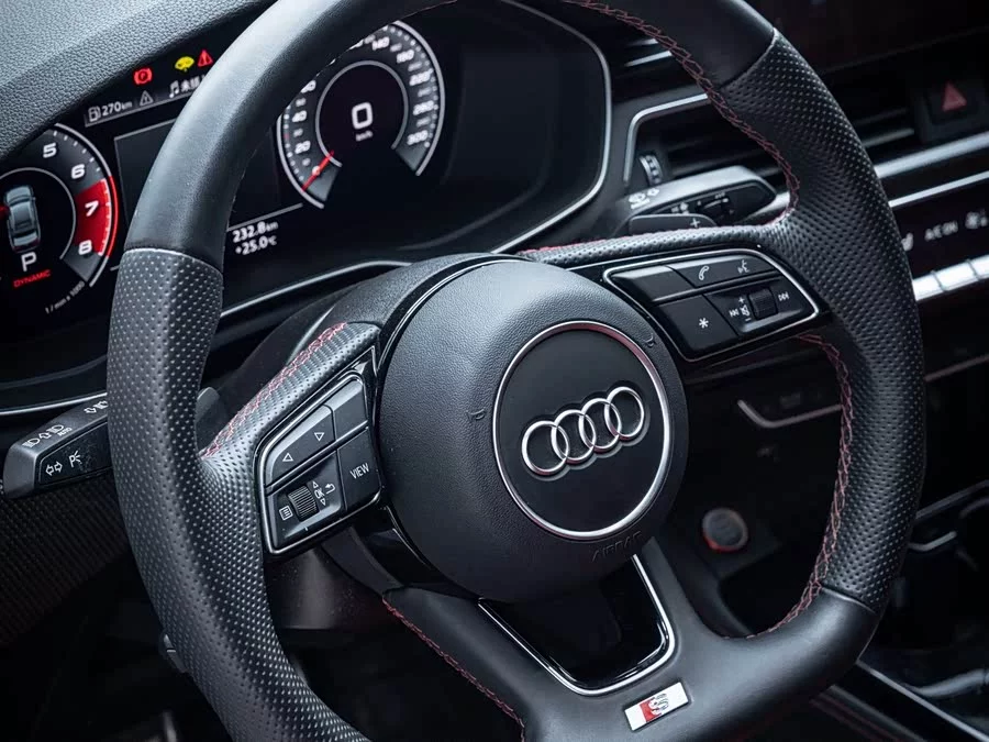 Audi S4