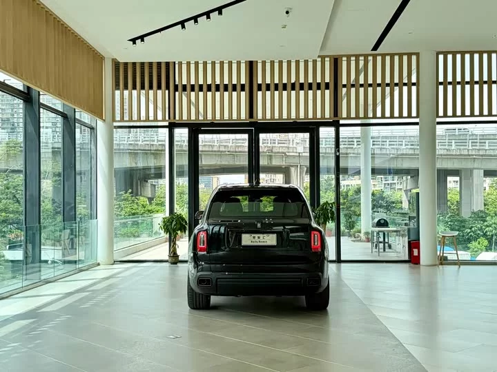Rolls Royce Cullinan