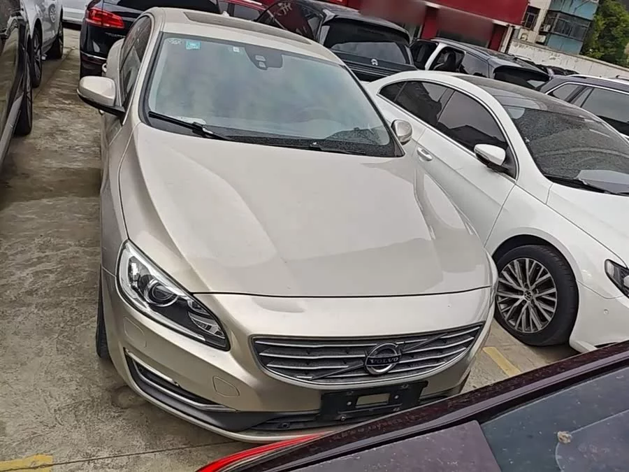 Volvo S60