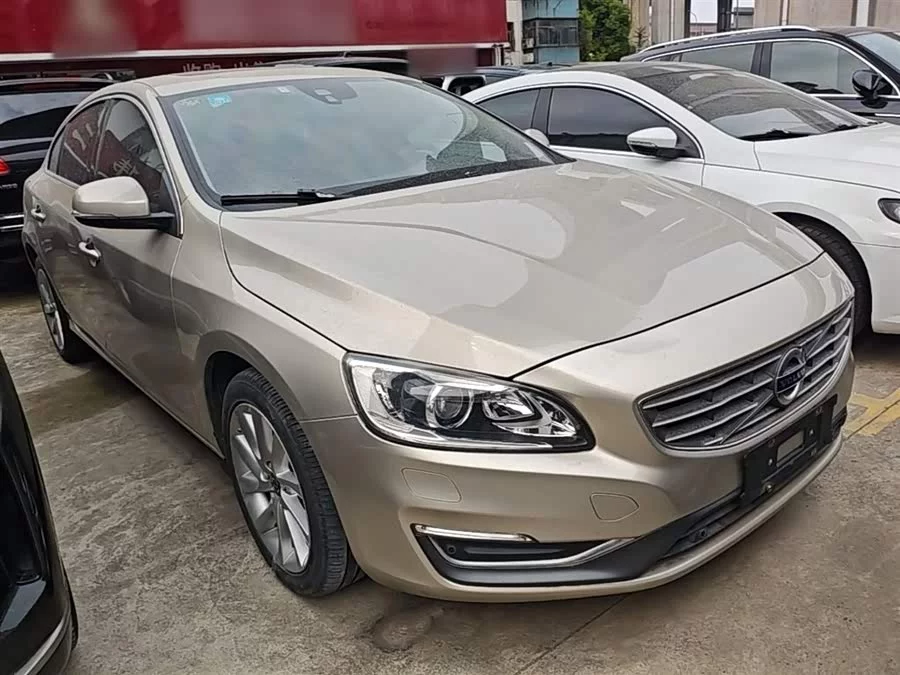 Volvo S60