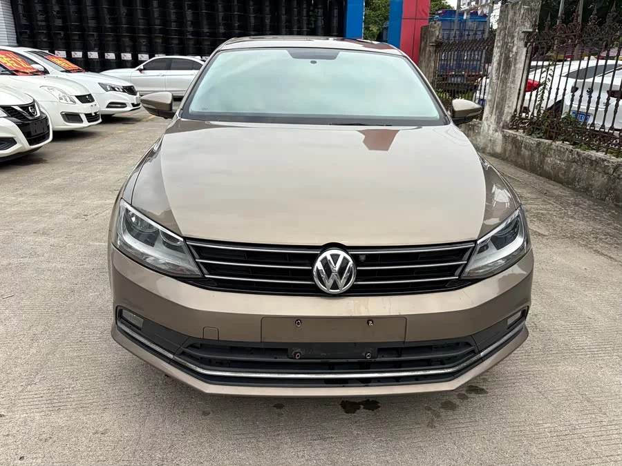 Volkswagen Sagitar