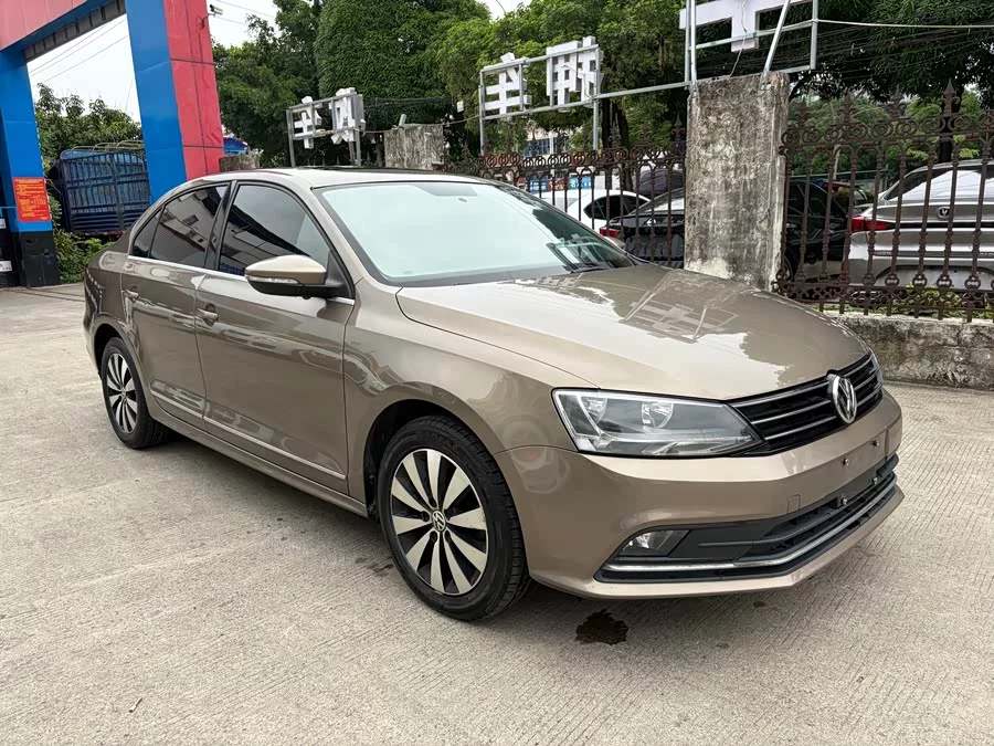 Volkswagen Sagitar