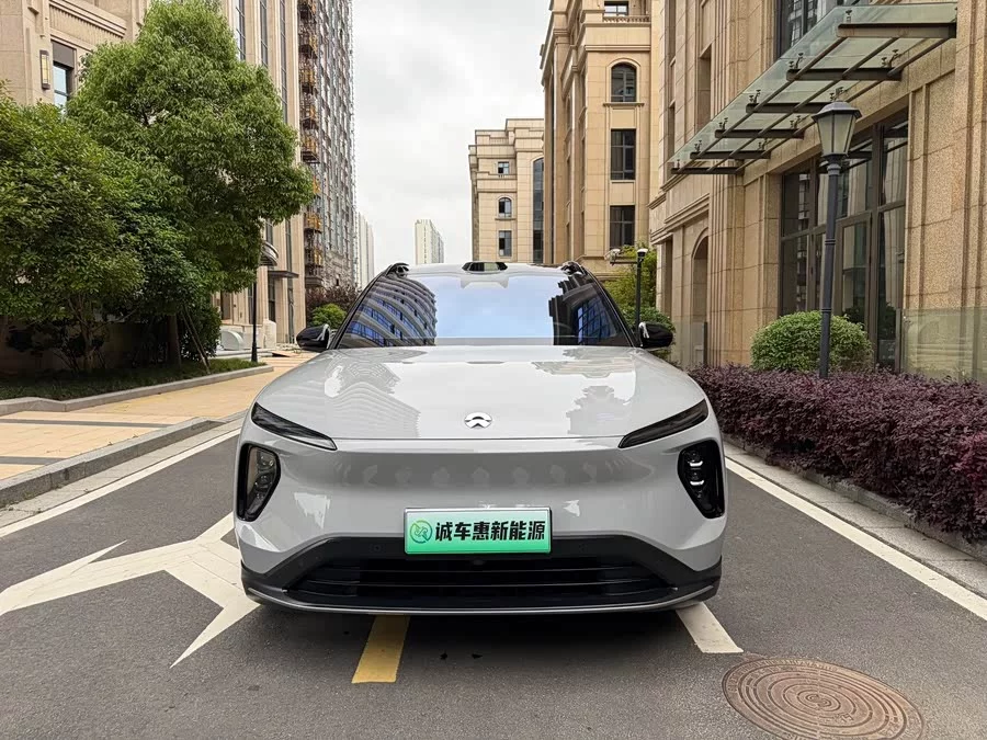 NIO ES6