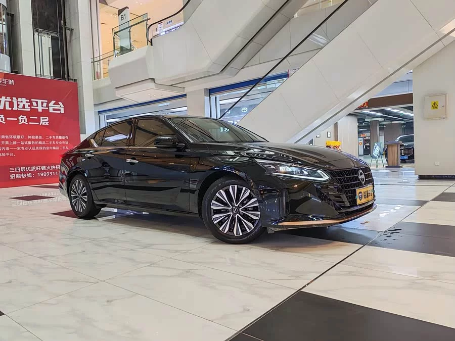 Nissan Teana