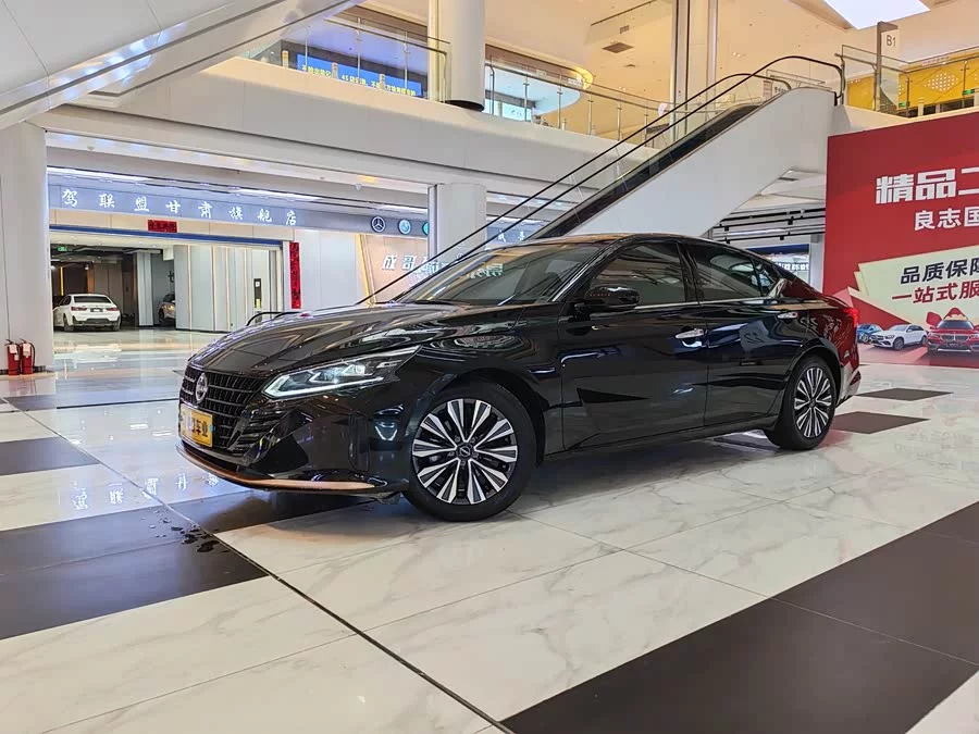 Nissan Teana