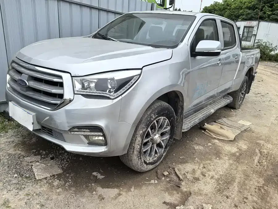 Isuzu TAGA