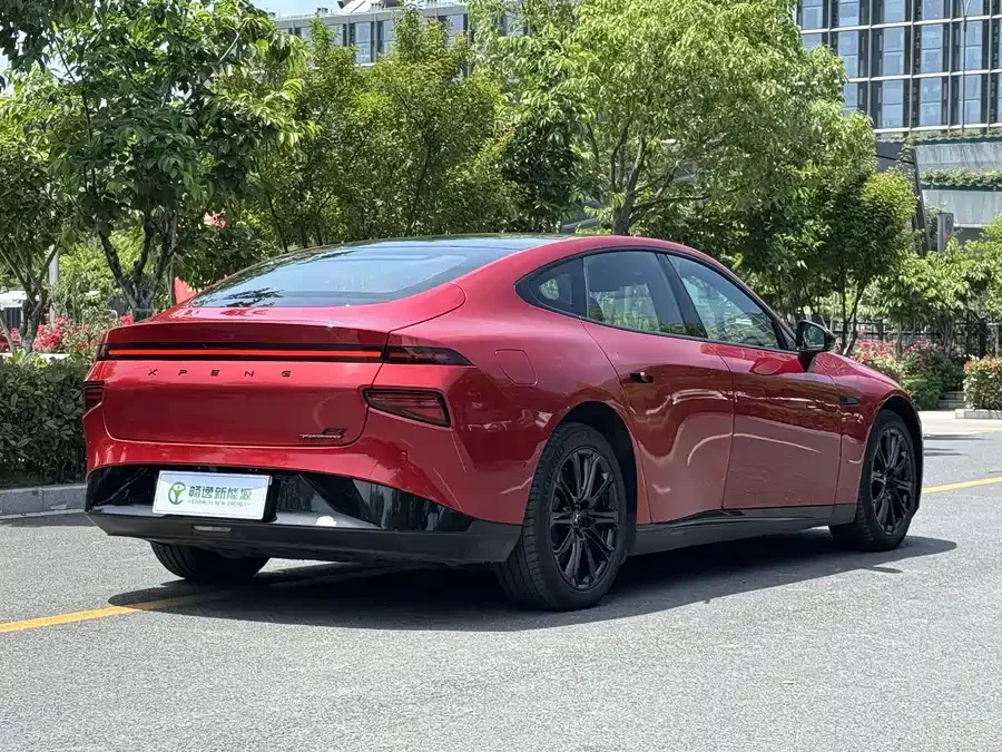 Xpeng P7