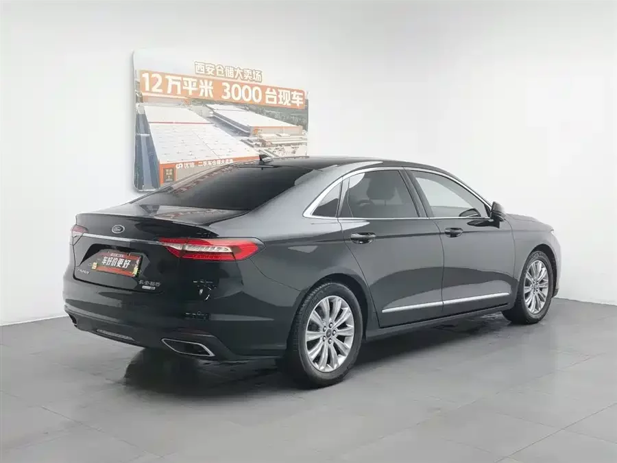 Ford Taurus