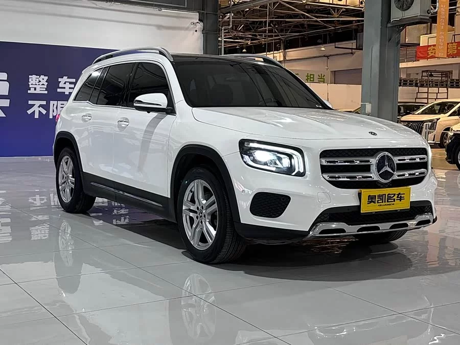 Mercedes Benz GLB