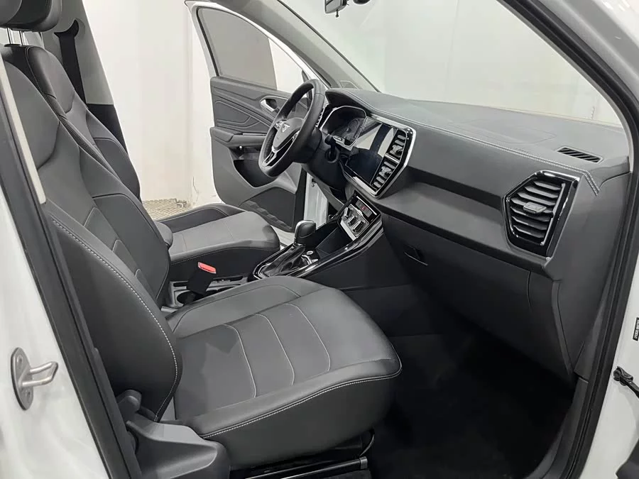 Jetta VS7