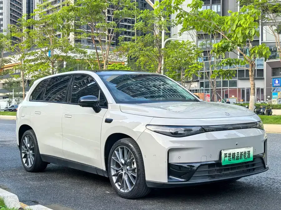 Leapmotor C10
