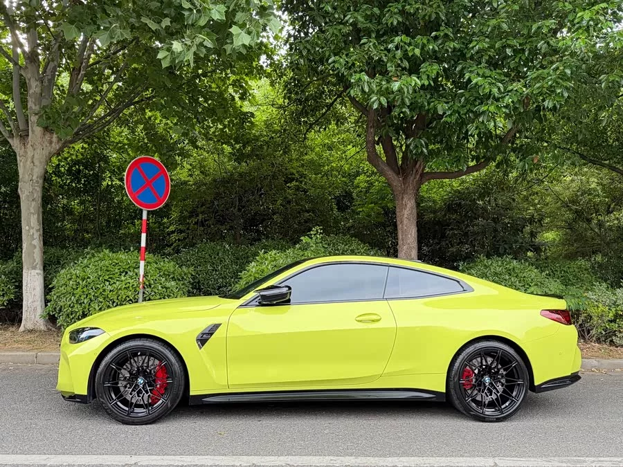 BMW M4