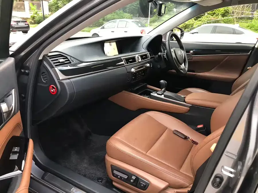 Lexus GS