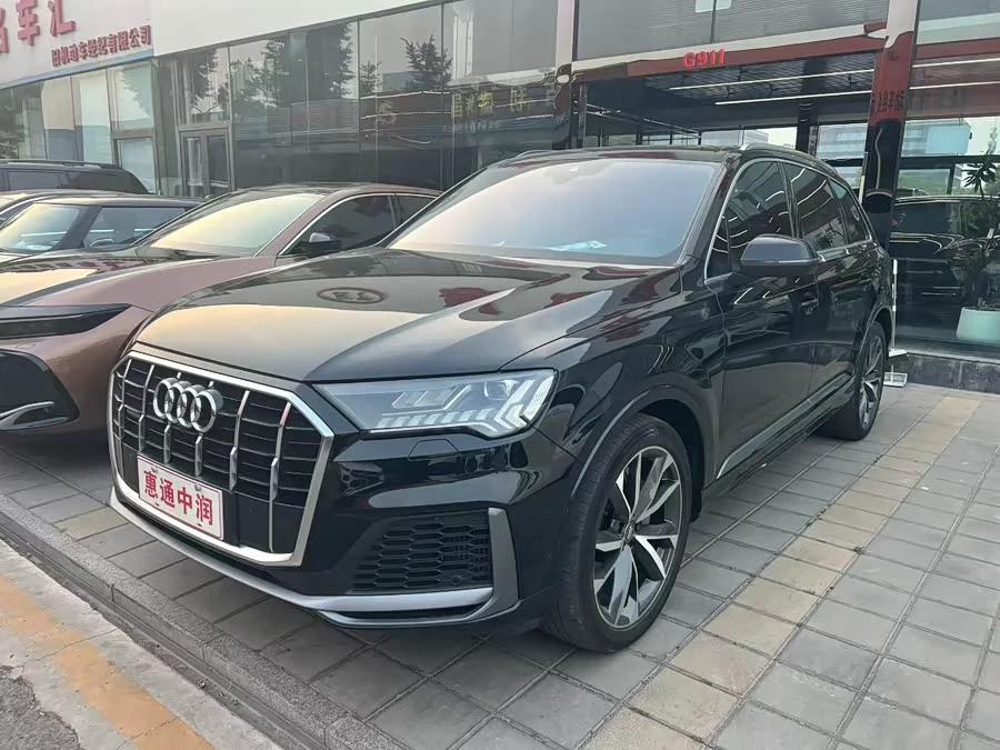 Audi Q7