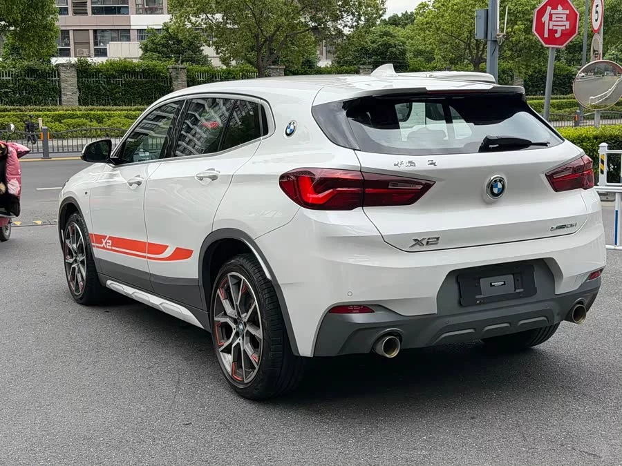 BMW X2