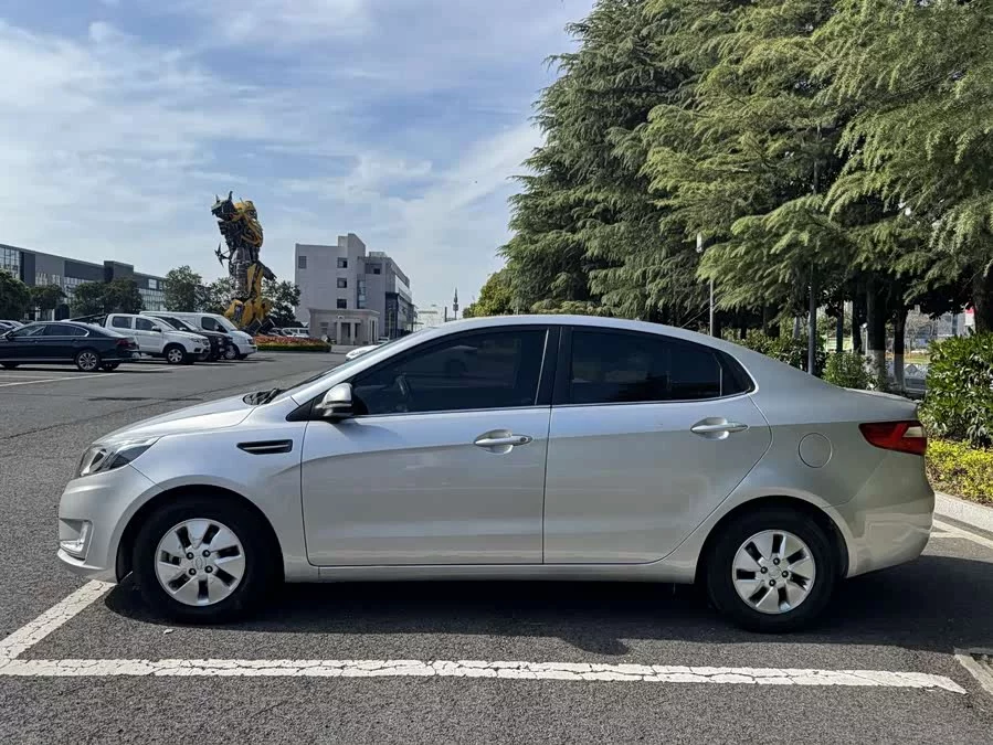 Kia K2