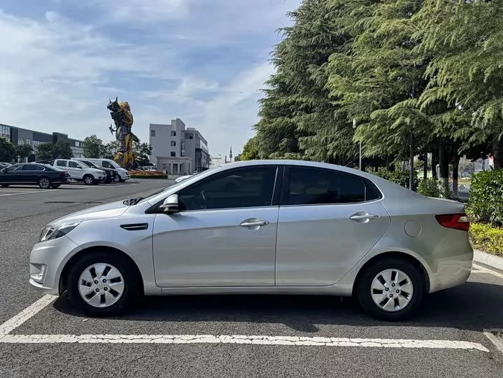 kia K2