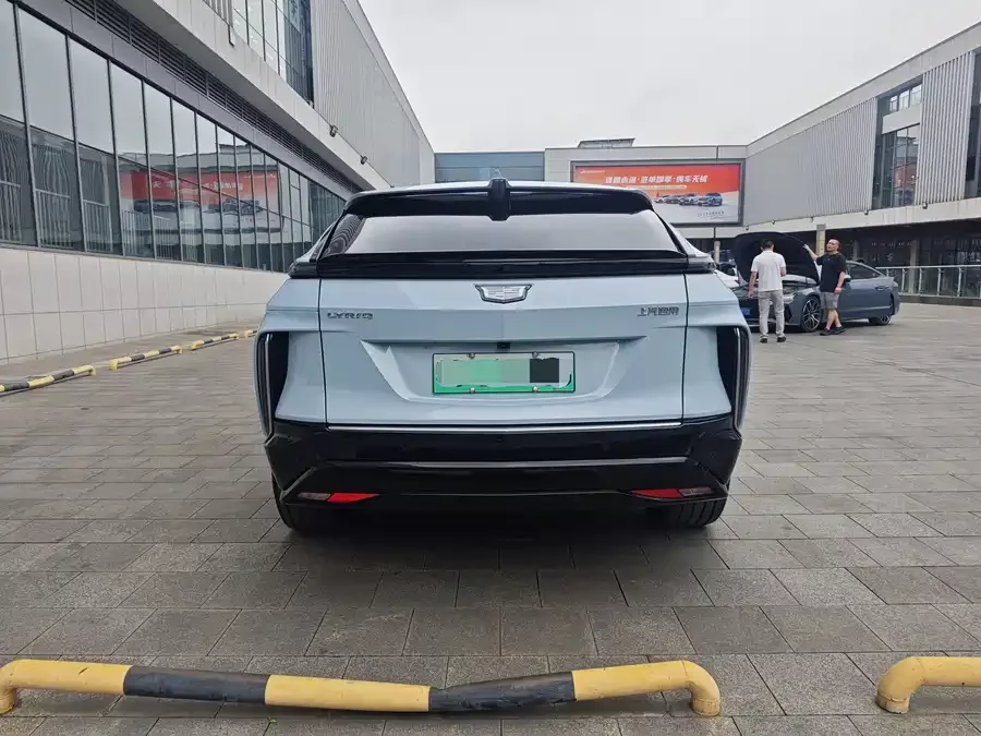 Cadillac IQ Ruige