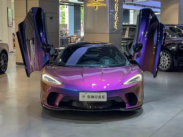 McLaren GT