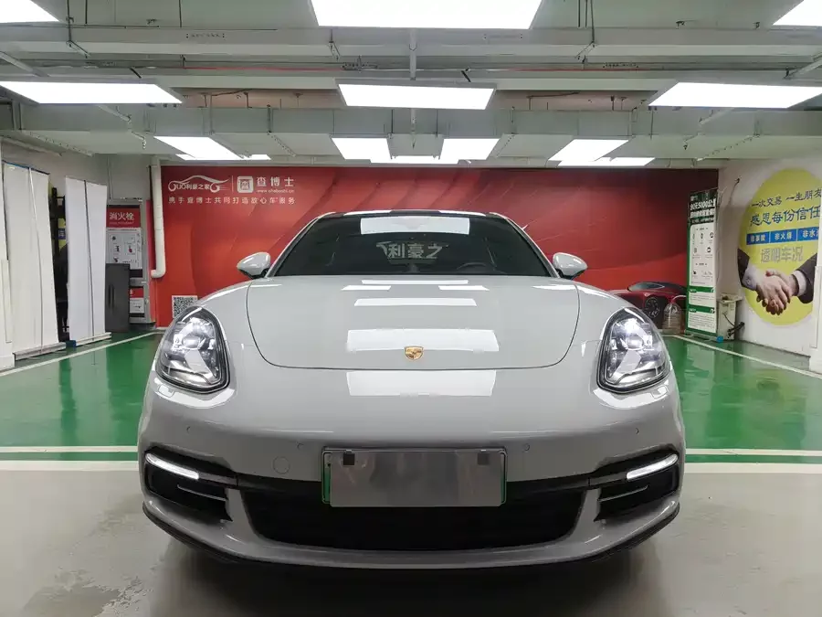 Porsche Panamera New Energy