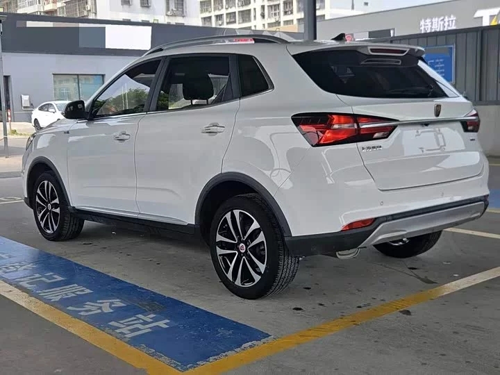 Roewe RX3