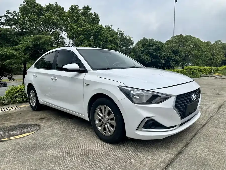 Hyundai Elantra / Celesta