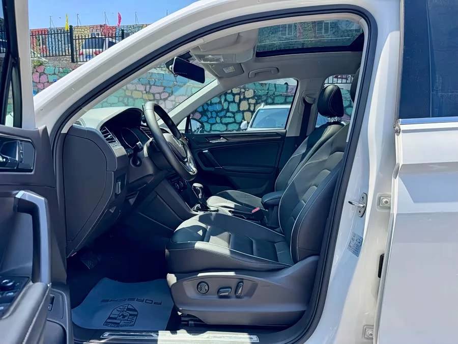 Volkswagen Tiguan L