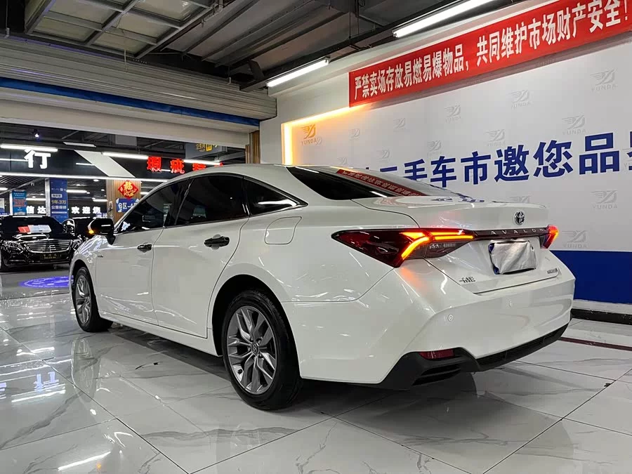 Toyota Avalon