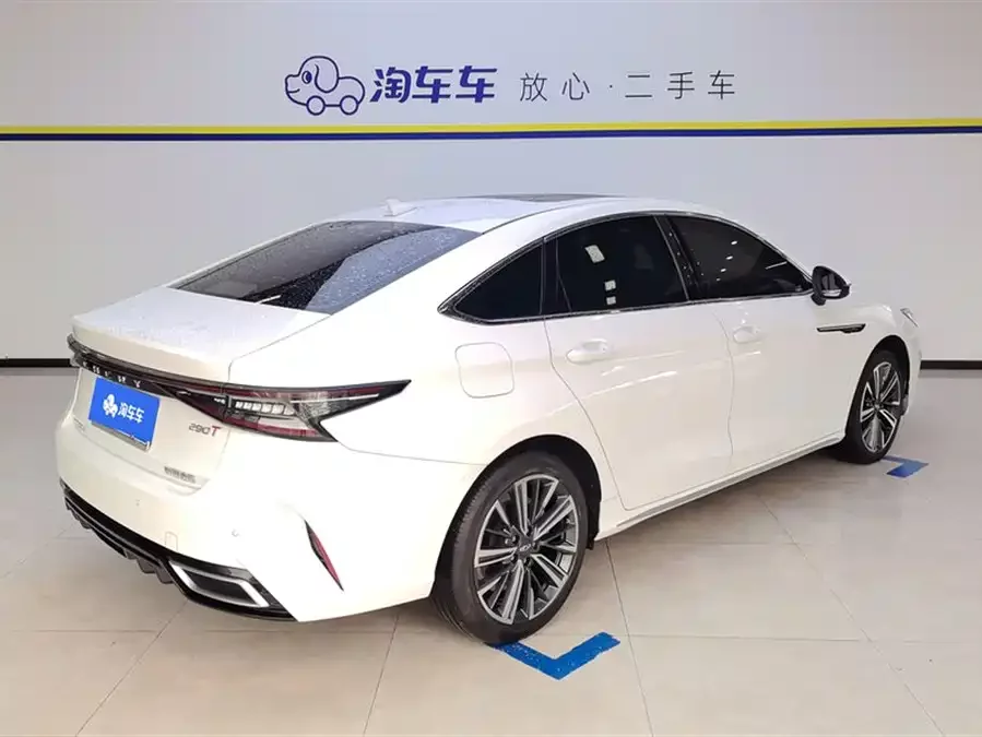 Chery Arrizo 8